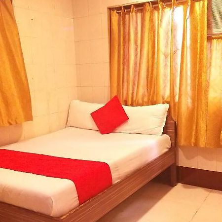 Hotel Saim Palace Bombay Esterno foto